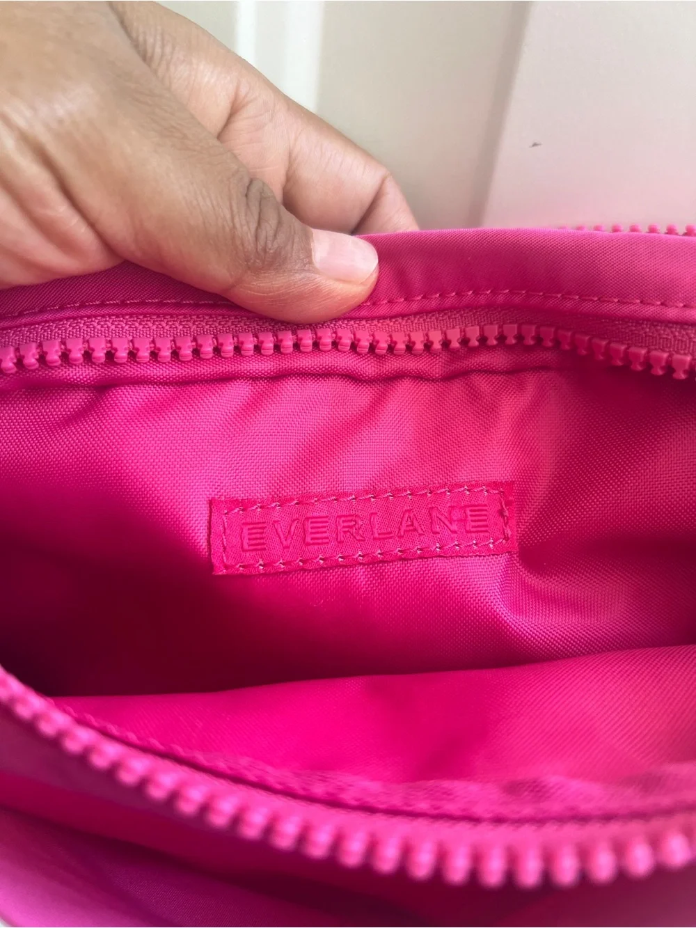 EVERLANE Pink Crossbody Shoulder Bag - Lightweight Everyday Bag